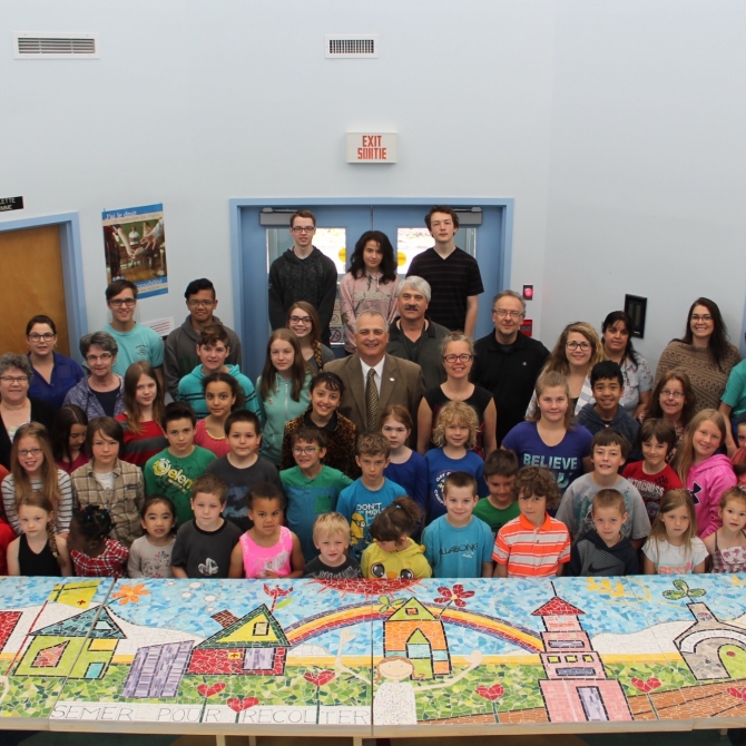 Notre-Dame-des-Vertus school,Zenon Park, Saskatchewan - 2016. French school projet, with all students of the school. Primary and secondary.